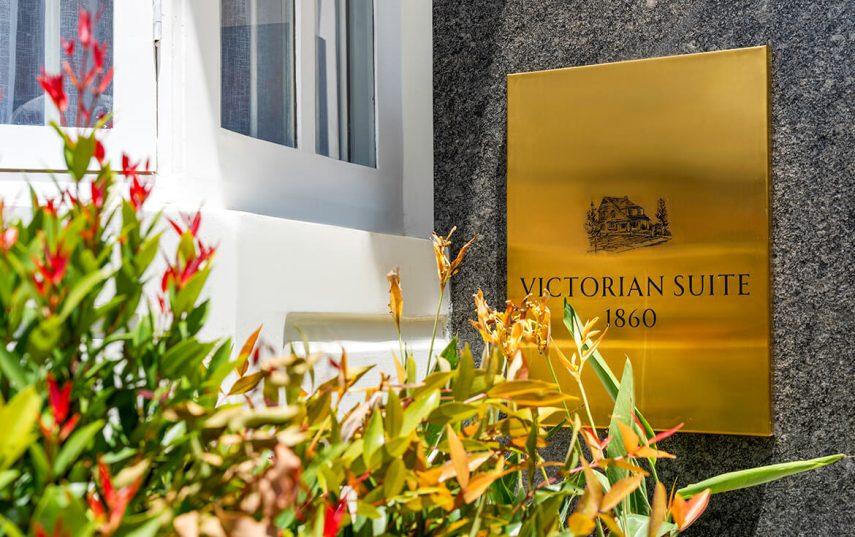 luxury victorian suite room