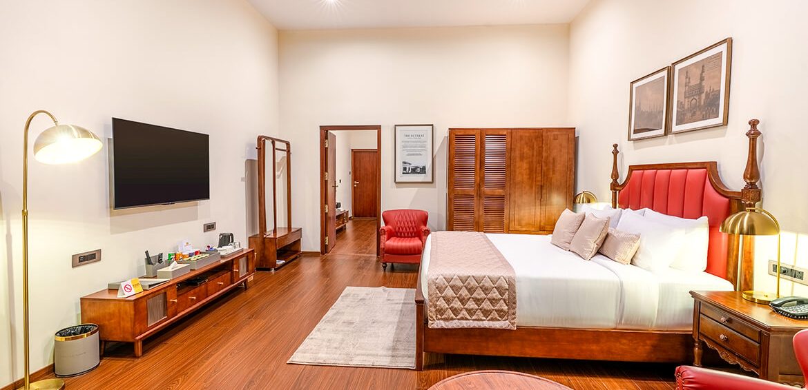 tudor suite bedroom ooty
