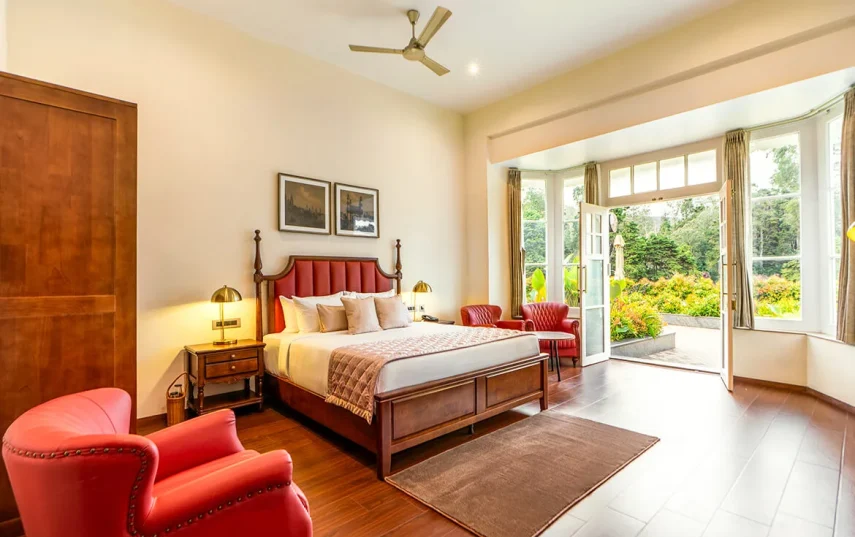 Victorian Suite Room