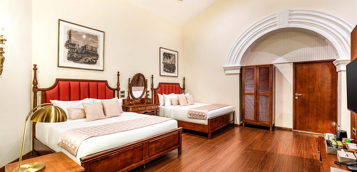 victorian suite bedroom ooty
