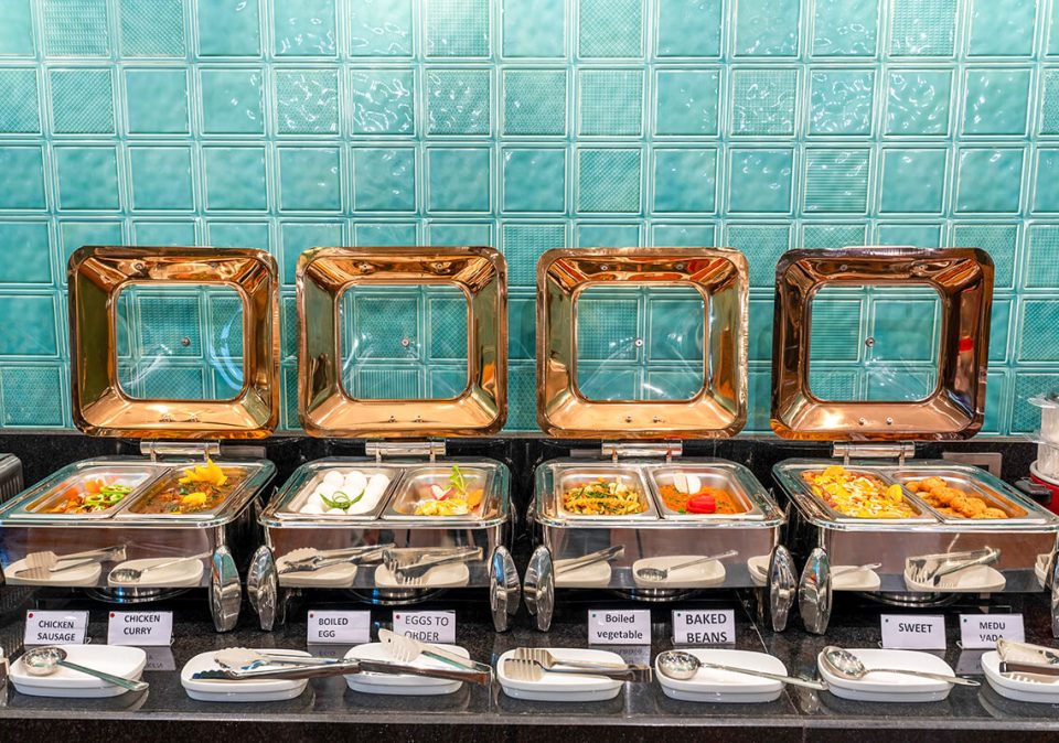 grand windsor food dining